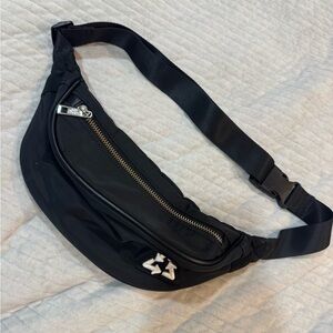 Madden Girl Women’s Recycle Fanny Pack